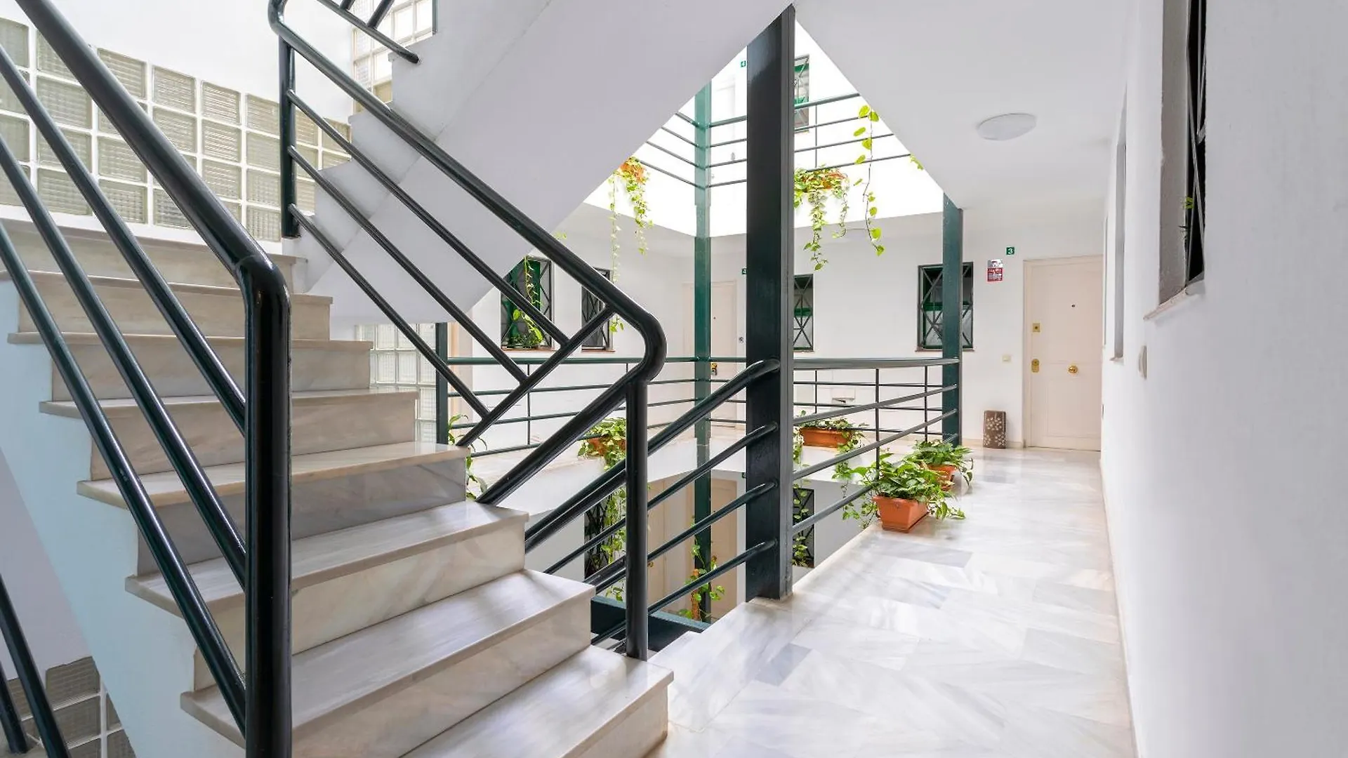 Daire Calle Agua Center&Parking&Woodland İspanya